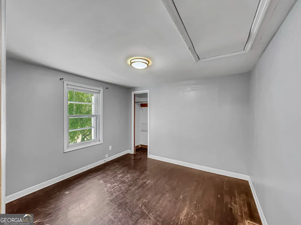1748 E Broad ST Athens, GA 30601