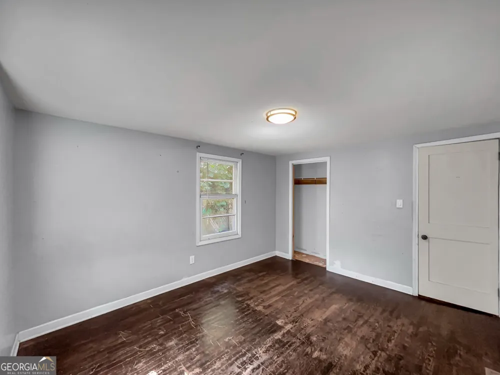 1748 E Broad ST Athens, GA 30601