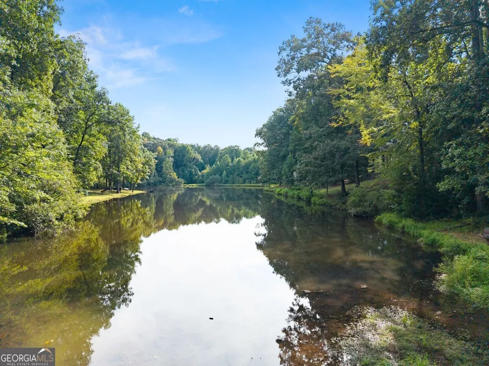 731 Hidden Lakes TRL Jefferson, GA 30549