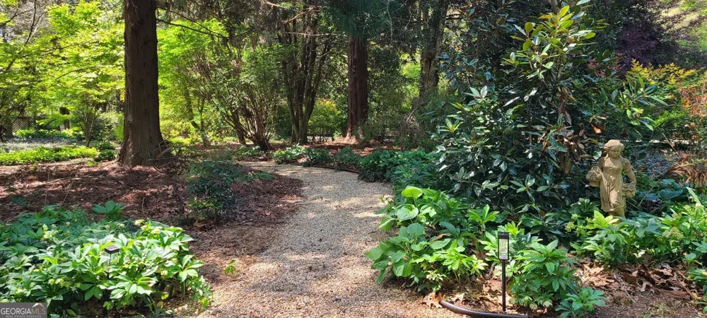 731 Hidden Lakes TRL Jefferson, GA 30549