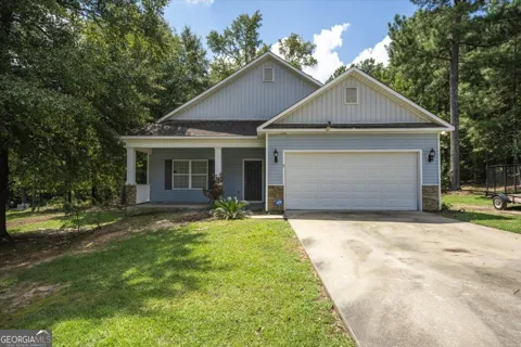 215 Hallie LN
