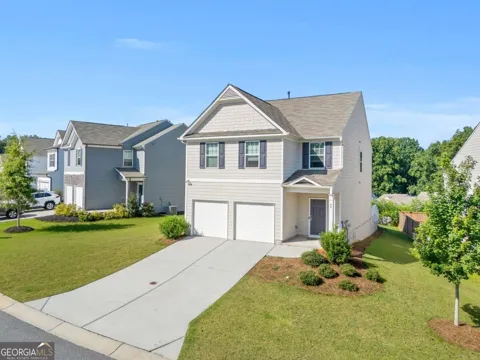 44 Pointe PL