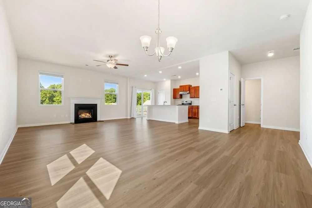 44 Pointe PL Dawsonville, GA 30534