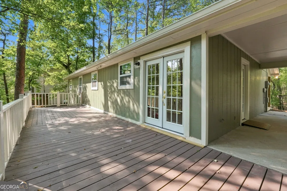 121 White Antelope ST Waleska, GA 30183