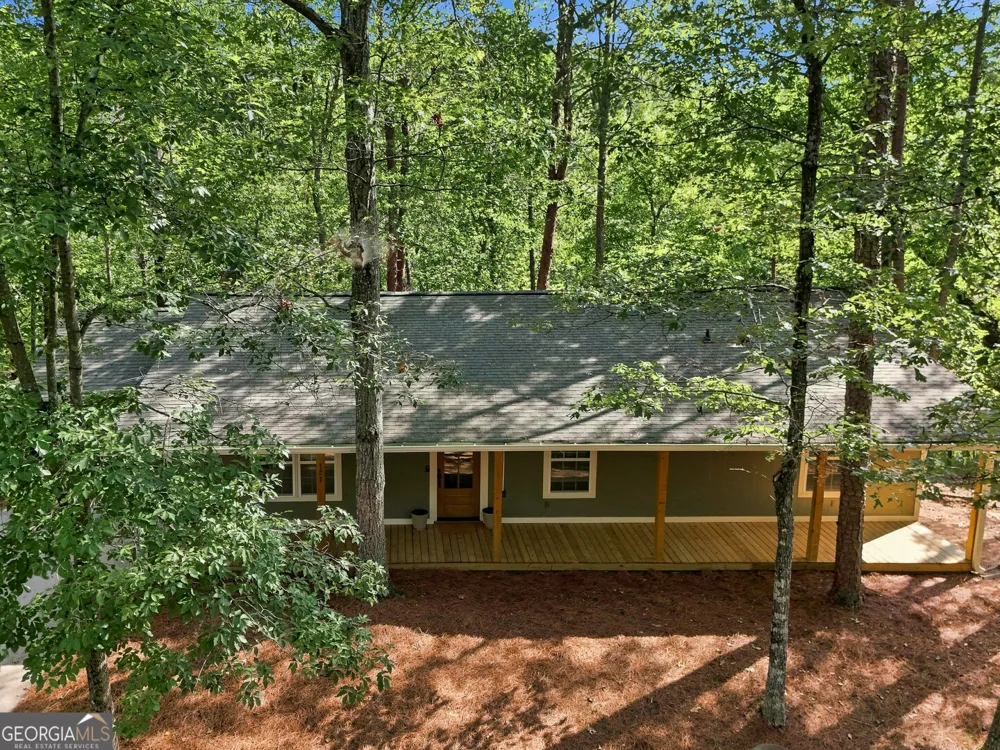 121 White Antelope ST Waleska, GA 30183