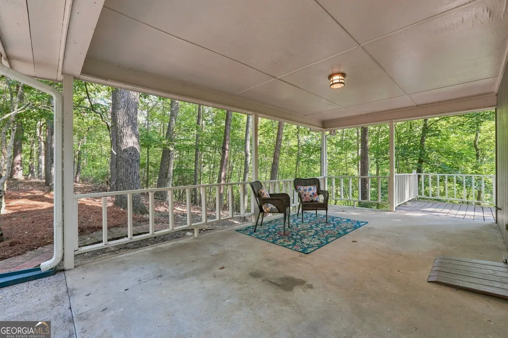 121 White Antelope ST Waleska, GA 30183