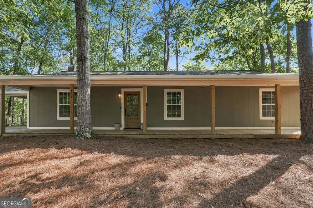 121 White Antelope ST Waleska, GA 30183