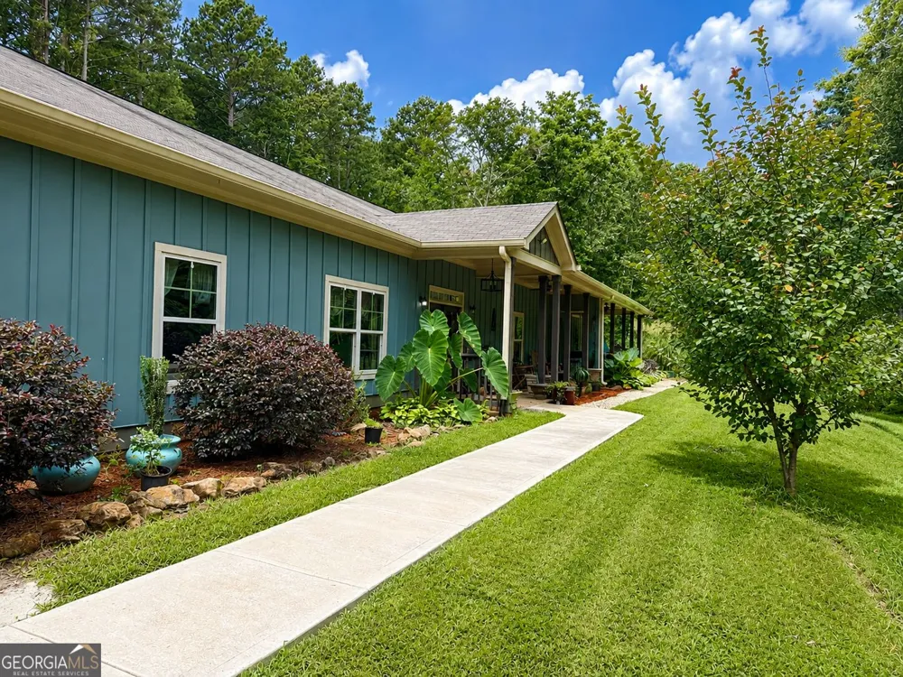 7075 Cascade Palmetto HWY Chattahoochee Hills, GA 30268