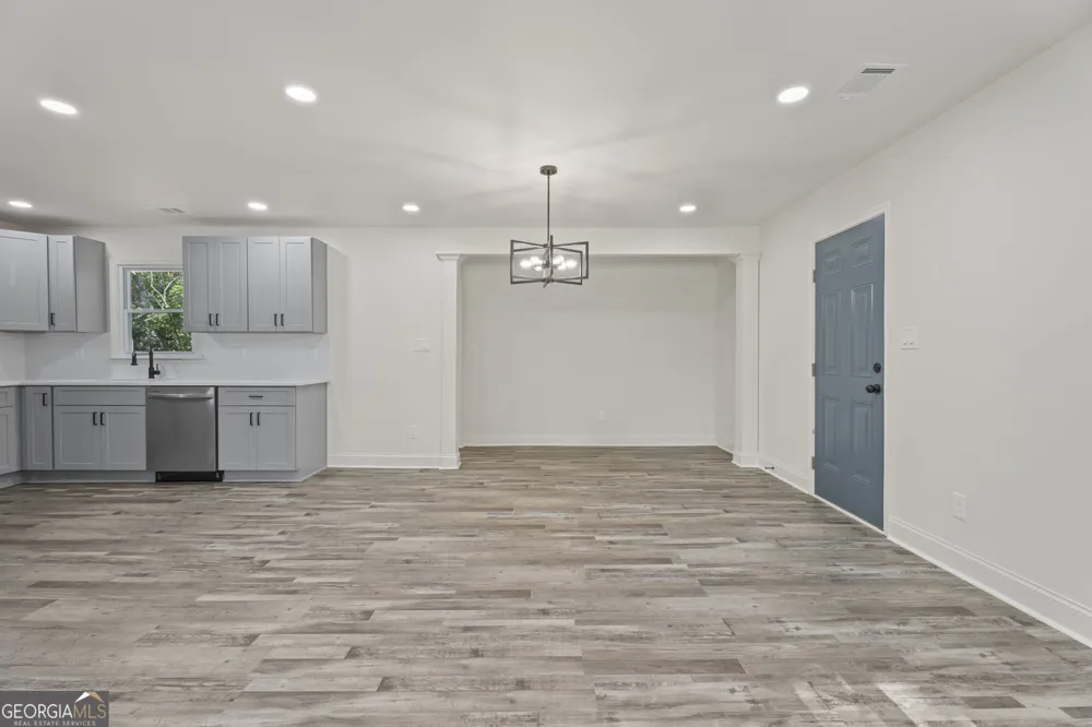 2718 Somerton DR Morrow, GA 30260