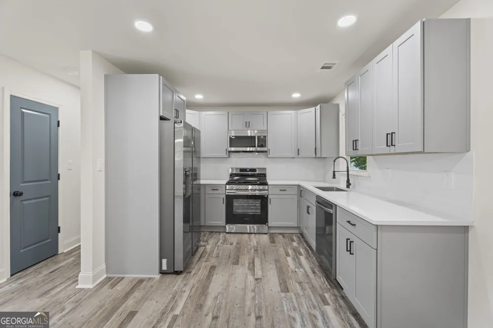 2718 Somerton DR Morrow, GA 30260