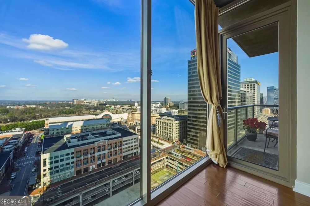 270 17th ST NW Atlanta, GA 30363