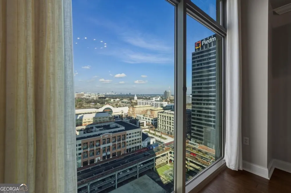 270 17th ST NW Atlanta, GA 30363