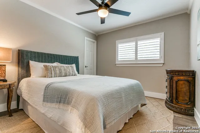 7619 Valley Trails St San Antonio, TX 78250