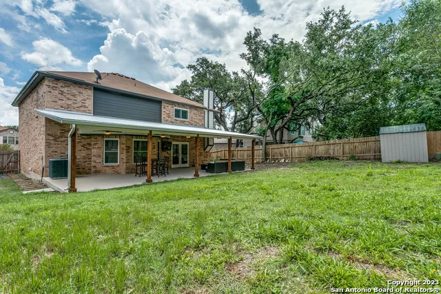 7619 Valley Trails St San Antonio, TX 78250