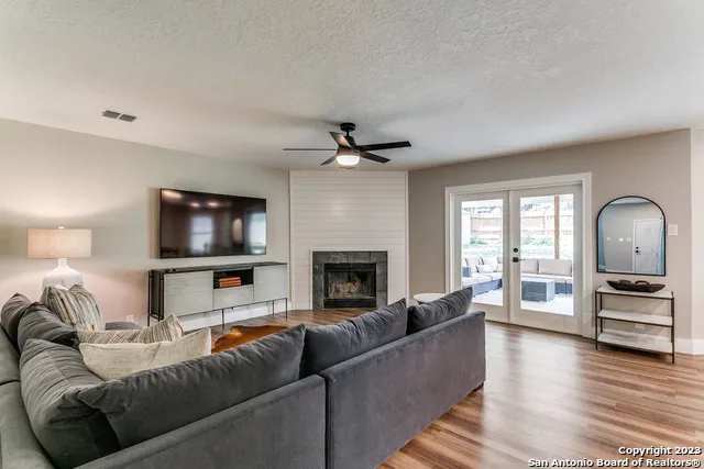 7619 Valley Trails St San Antonio, TX 78250