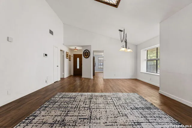 6335 Scrub Jay San Antonio, TX 78240