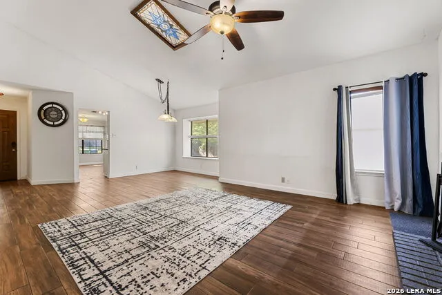 6335 Scrub Jay San Antonio, TX 78240