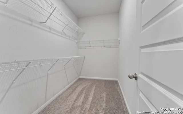 4910 OXBOW BND St Hedwig, TX 78152