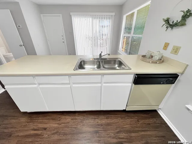 9034 MOUNTAIN FIELD DR San Antonio, TX 78240