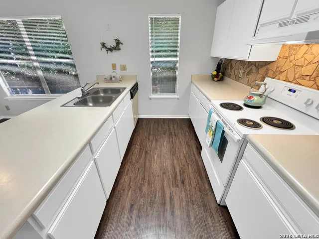 9034 MOUNTAIN FIELD DR San Antonio, TX 78240