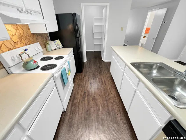 9034 MOUNTAIN FIELD DR San Antonio, TX 78240
