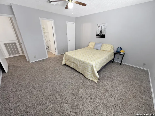 9034 MOUNTAIN FIELD DR San Antonio, TX 78240