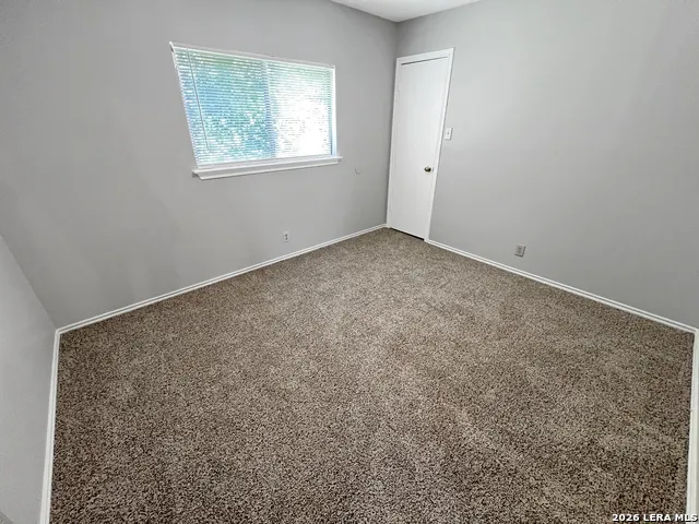 9034 MOUNTAIN FIELD DR San Antonio, TX 78240