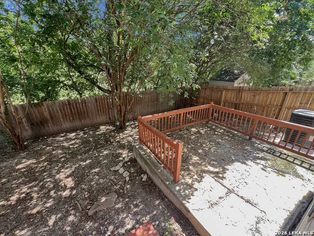 9034 MOUNTAIN FIELD DR San Antonio, TX 78240