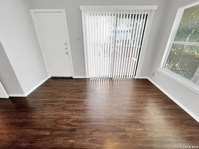 9034 MOUNTAIN FIELD DR San Antonio, TX 78240