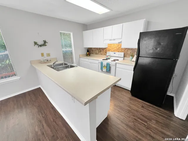 9034 MOUNTAIN FIELD DR San Antonio, TX 78240