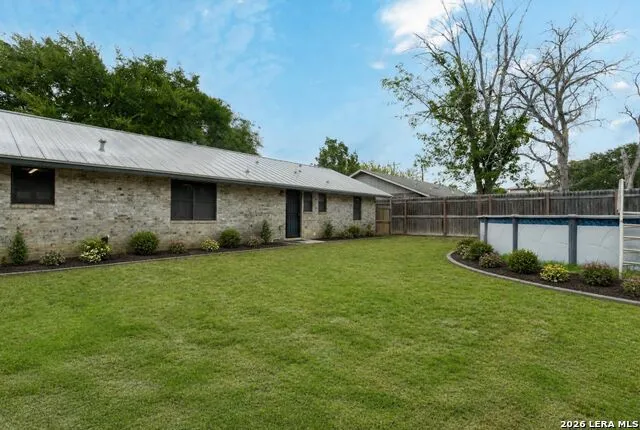 904 W WEST ST Stockdale, TX 78160