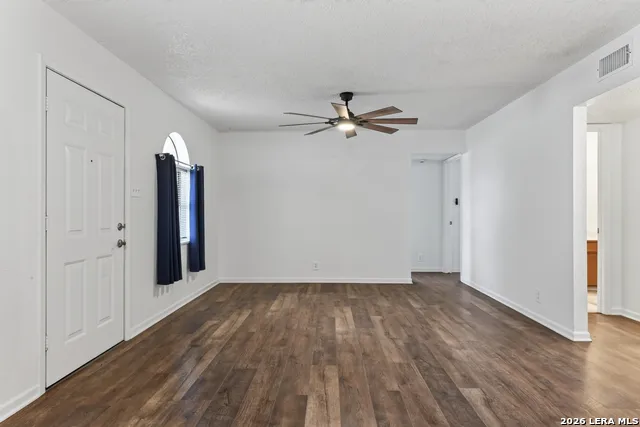 904 W WEST ST Stockdale, TX 78160