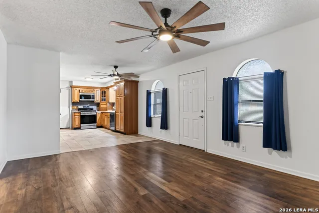 904 W WEST ST Stockdale, TX 78160