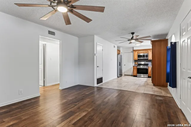 904 W WEST ST Stockdale, TX 78160