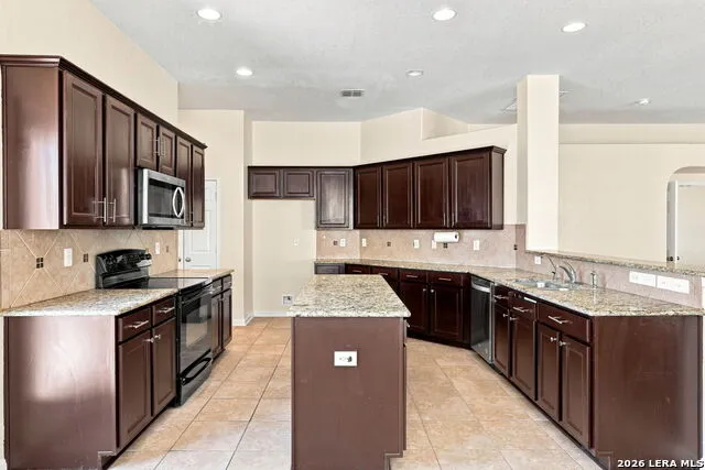 5310 Gemsbuck Chase San Antonio, TX 78251