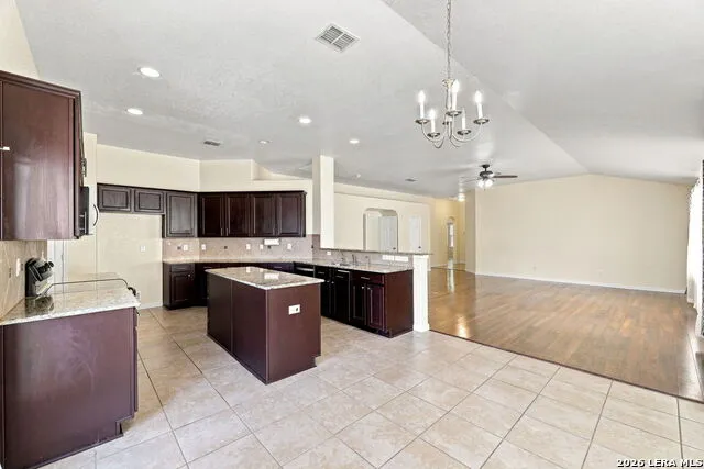 5310 Gemsbuck Chase San Antonio, TX 78251