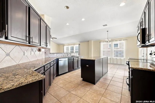 5310 Gemsbuck Chase San Antonio, TX 78251