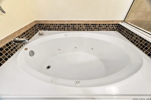 5310 Gemsbuck Chase San Antonio, TX 78251