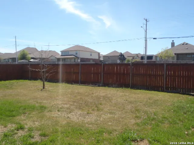 5009 ARROW RDG Marion, TX 78124
