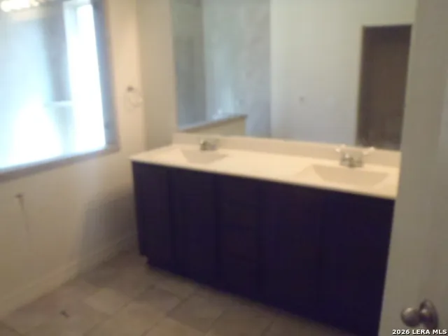 5009 ARROW RDG Marion, TX 78124