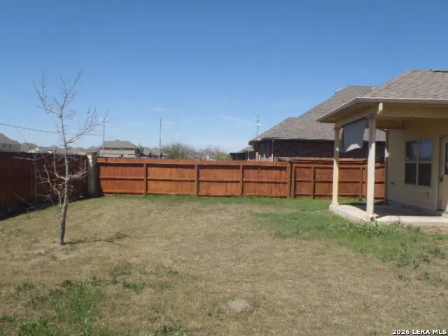 5009 ARROW RDG Marion, TX 78124