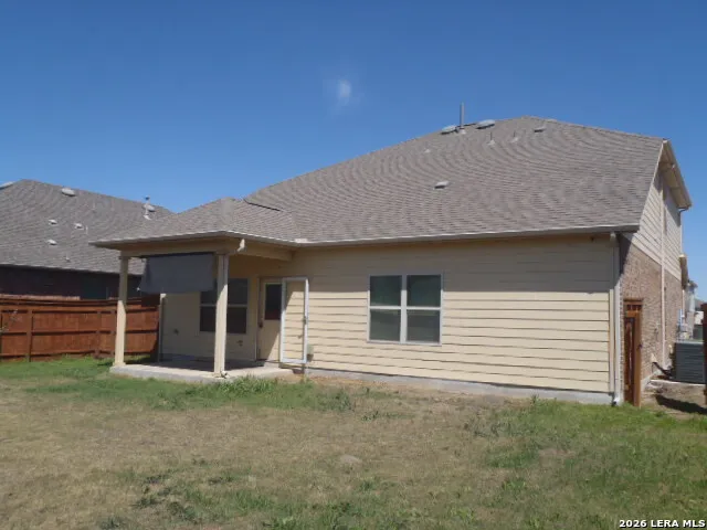 5009 ARROW RDG Marion, TX 78124