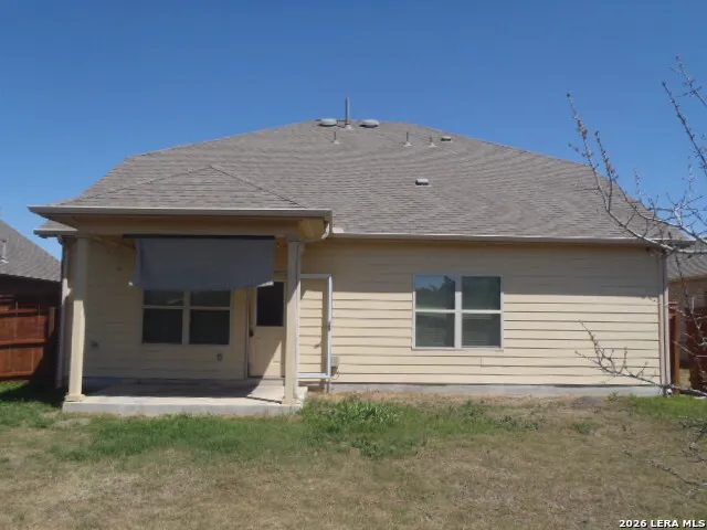 5009 ARROW RDG Marion, TX 78124