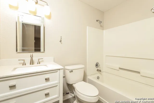 11042 Stagwood Pass San Antonio, TX 78254