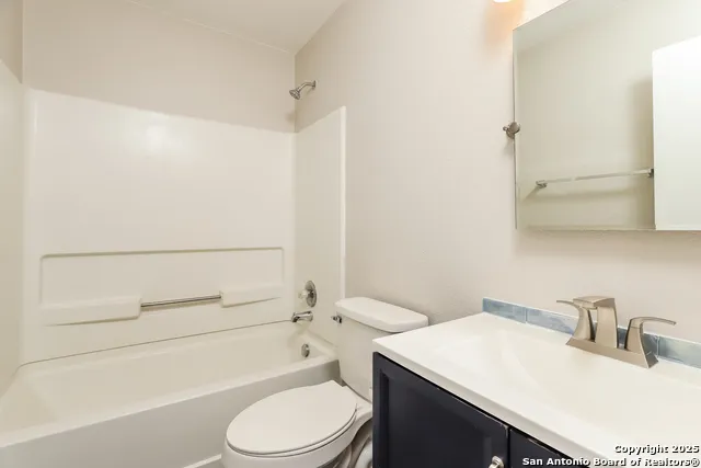 11042 Stagwood Pass San Antonio, TX 78254