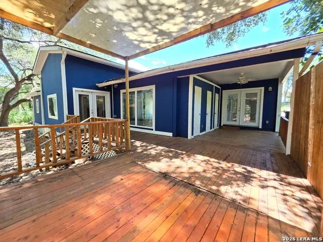 3019 Lakeview Canyon Lake, TX 78133