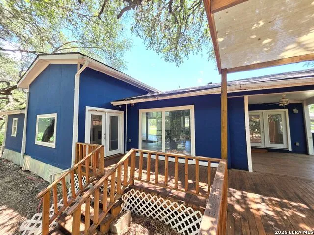 3019 Lakeview Canyon Lake, TX 78133