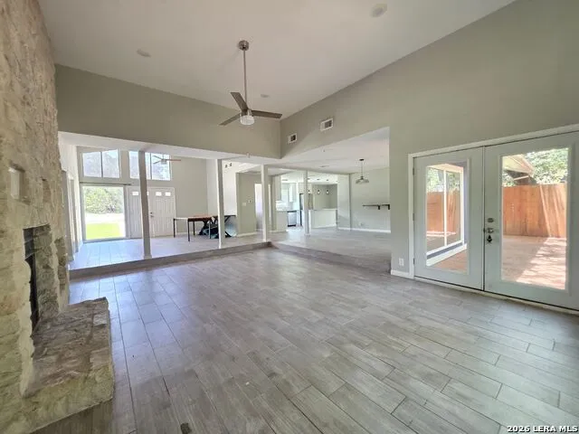 3019 Lakeview Canyon Lake, TX 78133