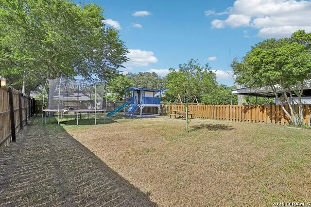 202 SUTTON DR San Antonio, TX 78228