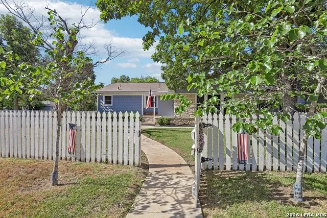 202 SUTTON DR San Antonio, TX 78228